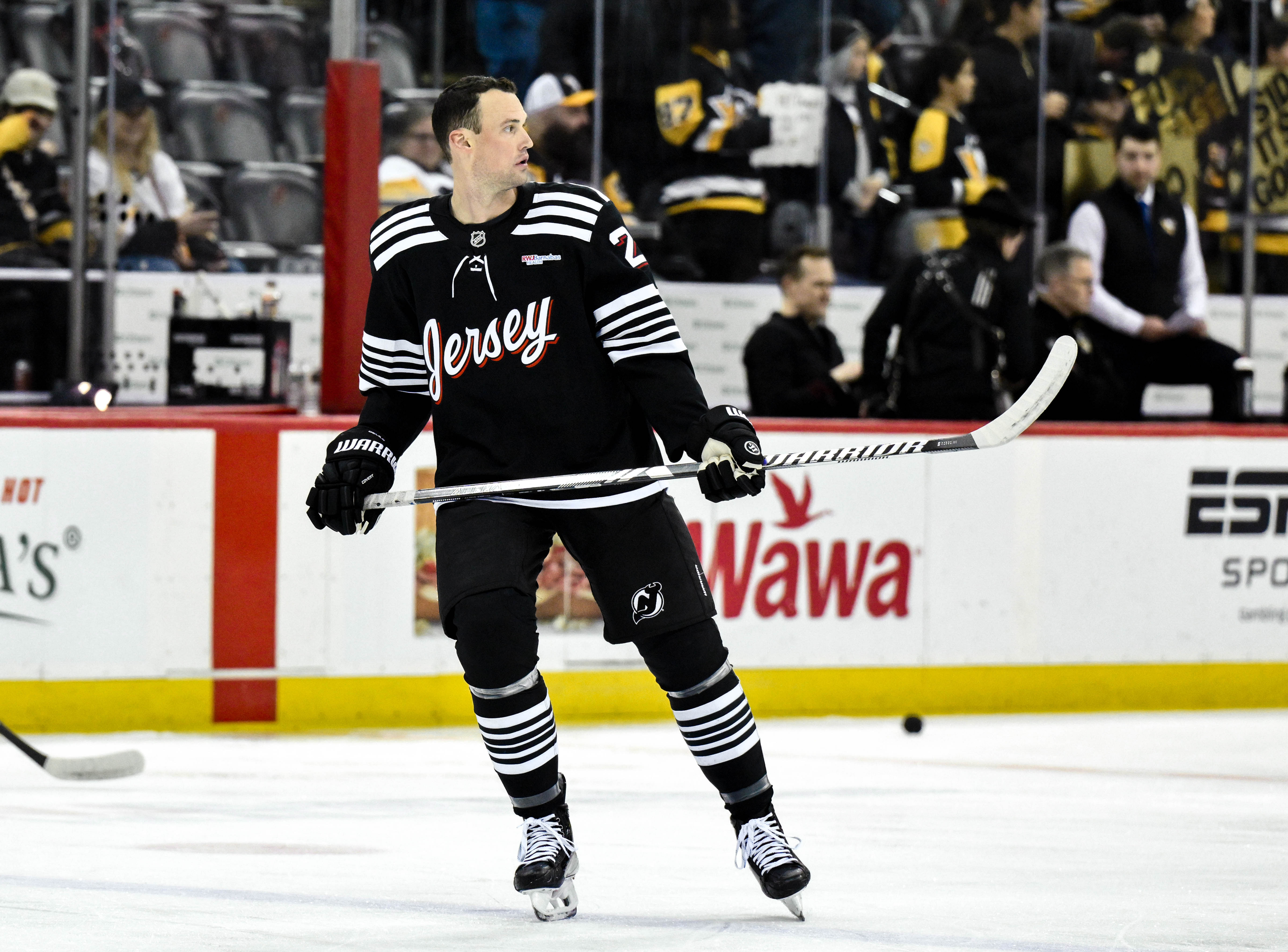 Brian Dumoulin signed with the Kings - Source: Imagn